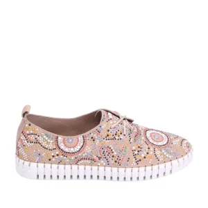 Django & Juliette Women's Hazina in Latte